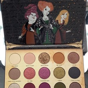 Hocus Pocus Gather Around Sisters Palette